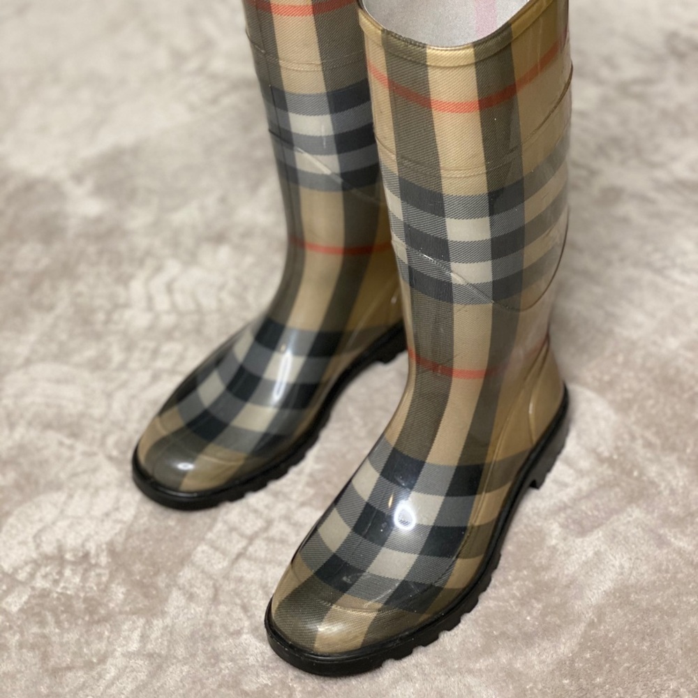 Authentic Burberry Rain Boots! - Picture 5 of 5